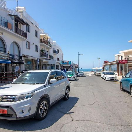 Light House - Seafront Cosy Studio With Library Paphos Exterior foto
